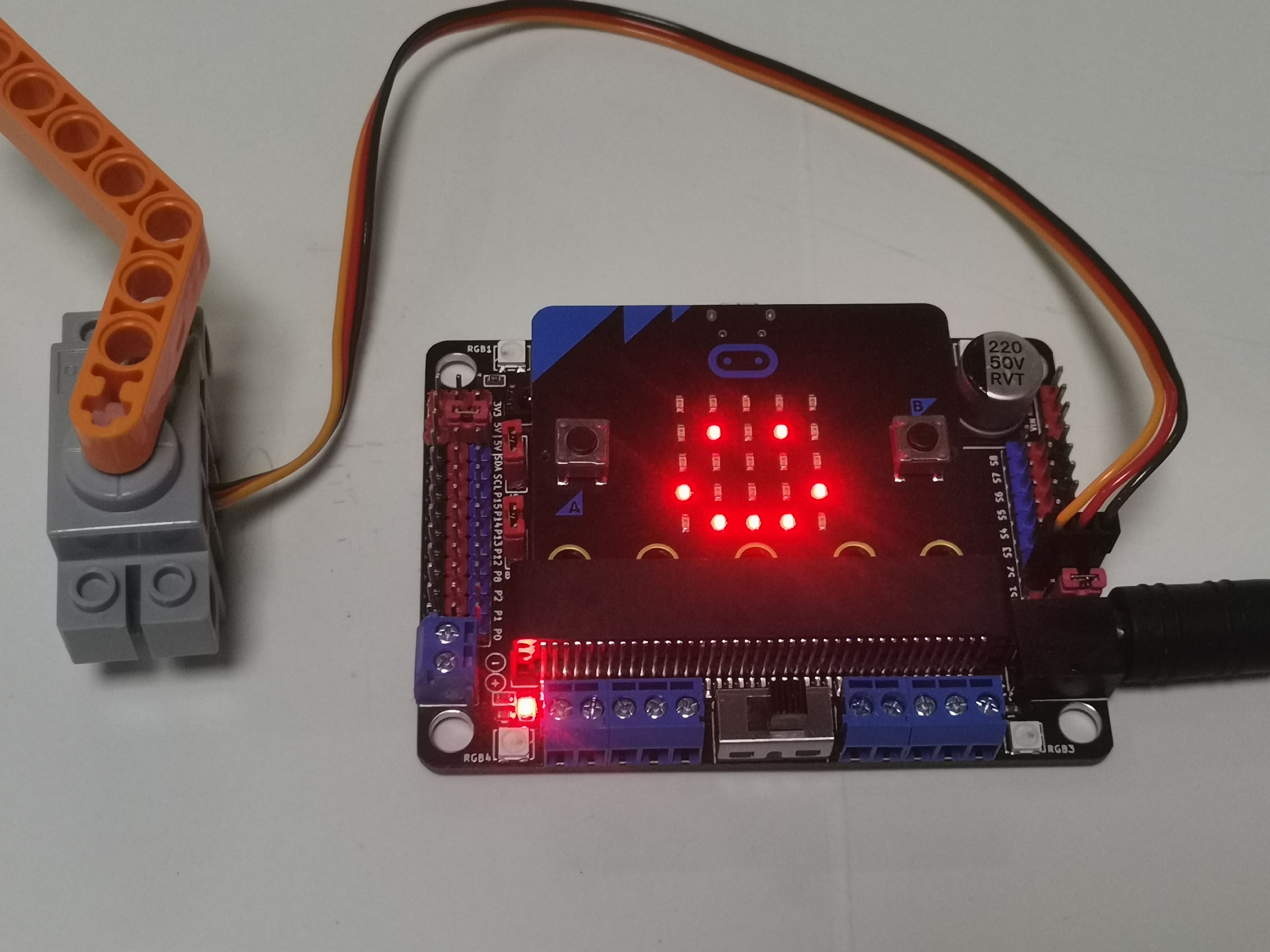 motorbit_servo_zh